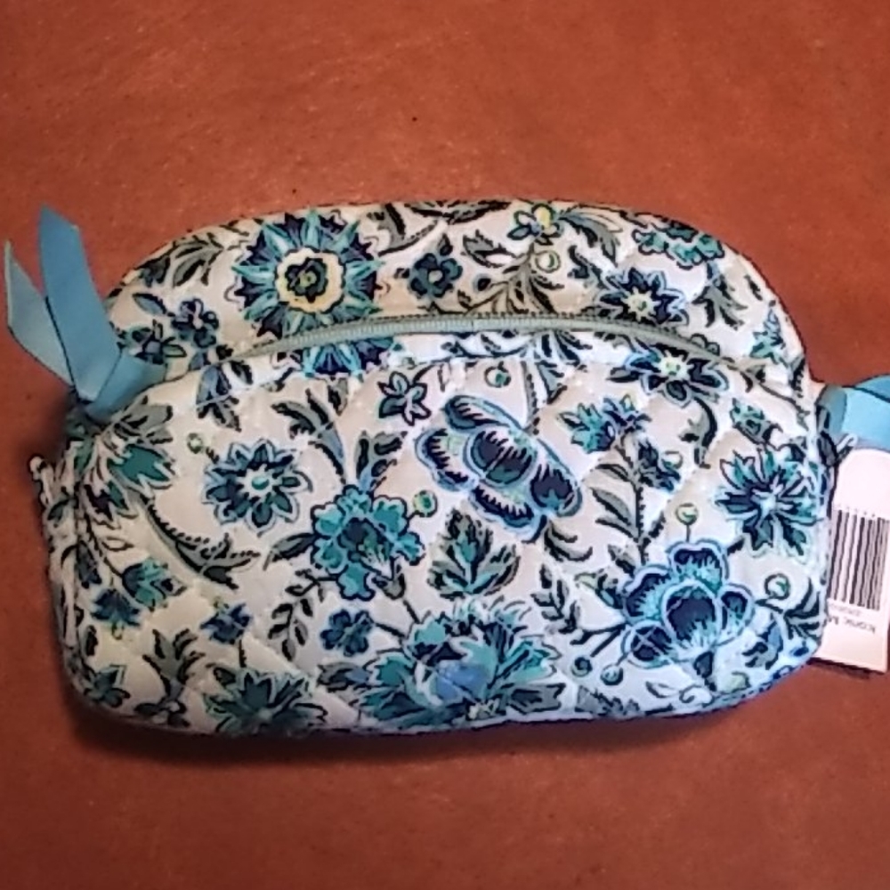 Cosmetic case